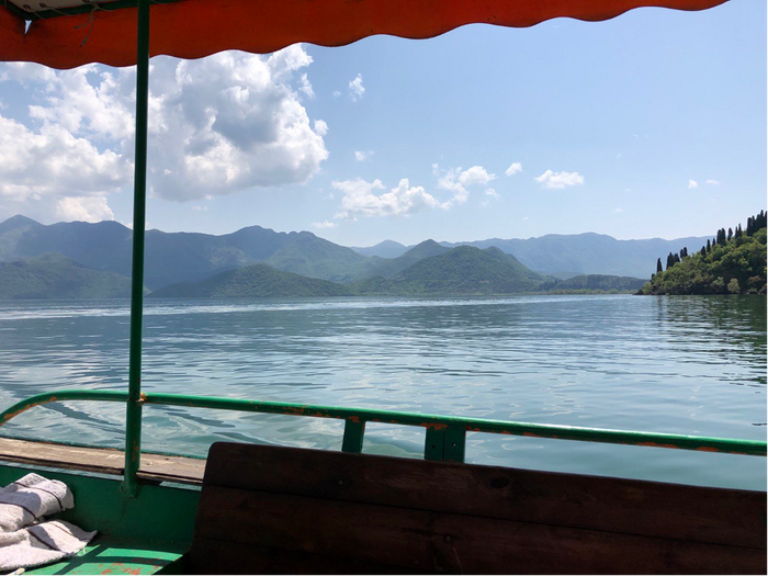 Вид на Скадарское озеро (албанцы говорят Шкодер)