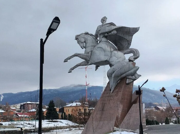 Владикавказ. Достопримечательности. Площадь Генерала Плиева - Моё, Владикавказ, Северная Осетия - Алания, Сос Плиев, Достопримечательности, Экскурсия, Прогулка, Факты, Длиннопост