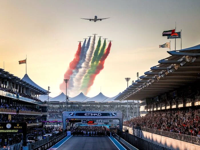 Formula 1 Abu Dhabi Grand Prix Preview: Three Days Until Curtain Call - Formula 1, Автоспорт, Race, World championship, The final, Abu Dhabi, Abu Dhabi Grand Prix, UAE, Mclaren, Ferrari, Mercedes, Williams racing, Carlos Sainz, Lewis Hamilton, Speed, VKontakte (link), Longpost