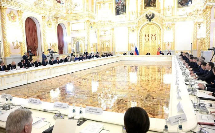 Meeting of the Council for Strategic Development and National Projects - news, Politics, Russia, Moscow, Kremlin, Vladimir Putin, Mikhail Mishustin, Government support, National projects, Financing, Family, Children, Fertility, State, Modernization, Ecology, Demography, Regions, Society, Kremlinru, Video, Video VK, Longpost