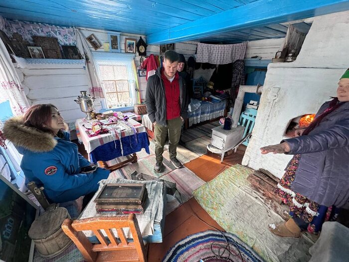 В таких избах проживало по 8-12 человек