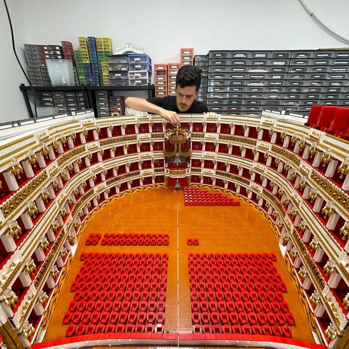 Italian Luca Petragli has recreated an exact replica of Naples' San Carlo opera house out of LEGO - Vertical video, Master, Lego, Constructor, Оригинально, Cool, Scale model, Video, Longpost