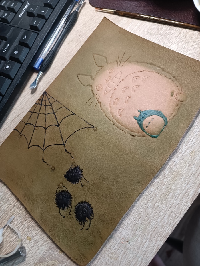 Ладно, вот опять не красивое, смотрю как лягут проникающие краски, как видите - зеленый решил, что ему тут не оч, штош, я пока думаю что с ним делать...