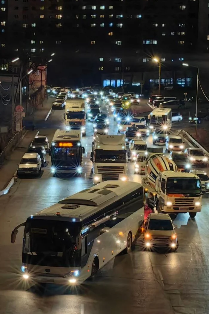 As if they were models - Дальний Восток, Auto, Road accident, Bus, Vladivostok, Longpost