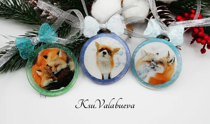 New Year's tree toys - Foxes - My, Resin, Jewelry resin, Christmas decorations, Fox, Handmade, With your own hands, Needlework without process, Needlework, New Year, Presents, Longpost