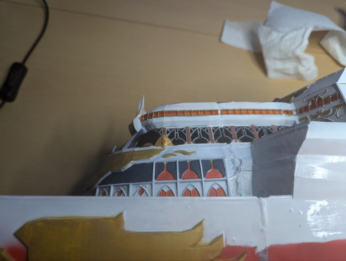 Швы, к сожалению далеко не всегда получалось затереть полностью