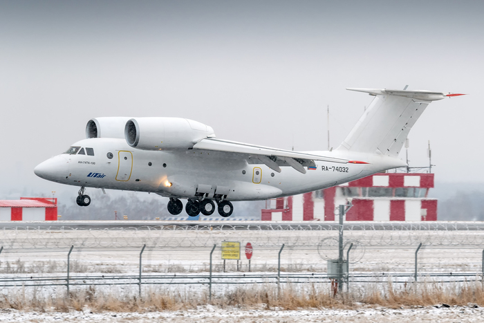 ������� ��-74��-100 RA-74032 