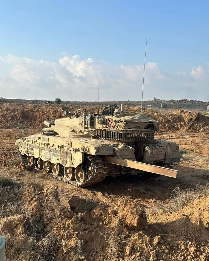 This also happens - The photo, Israel, Tanks