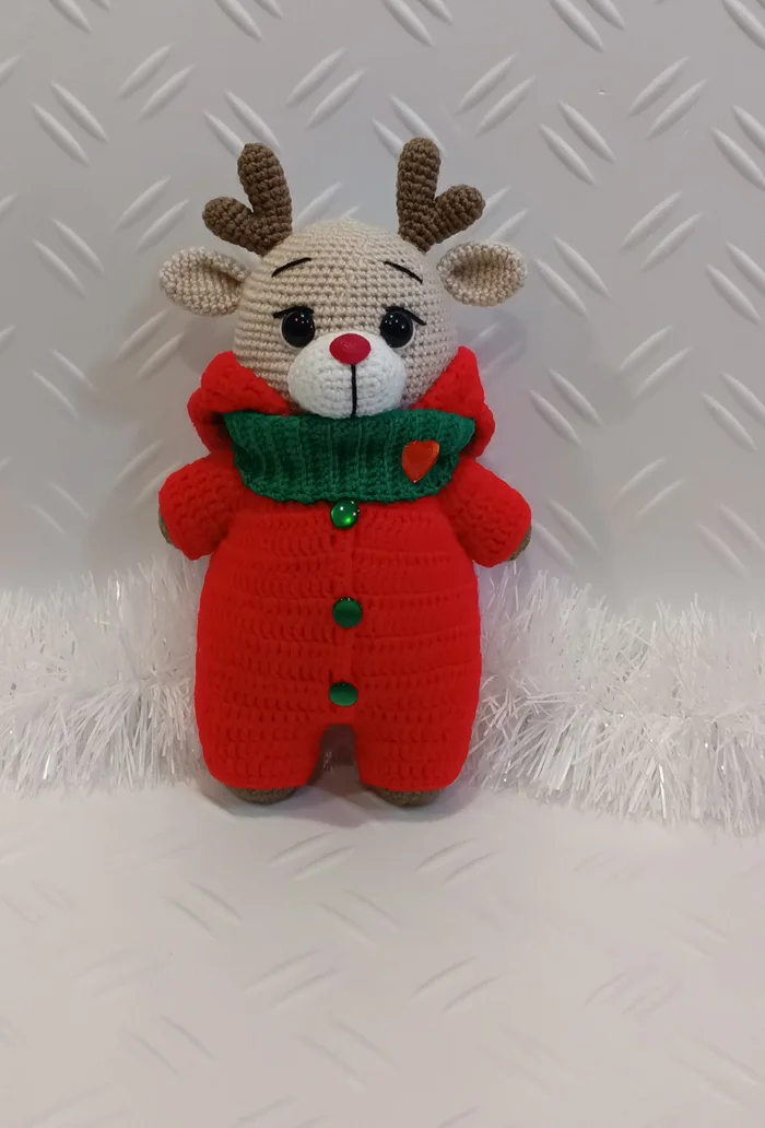 New Year's Deer - My, Amigurumi, Needlework without process, Crochet, Knitted toys, Knitting