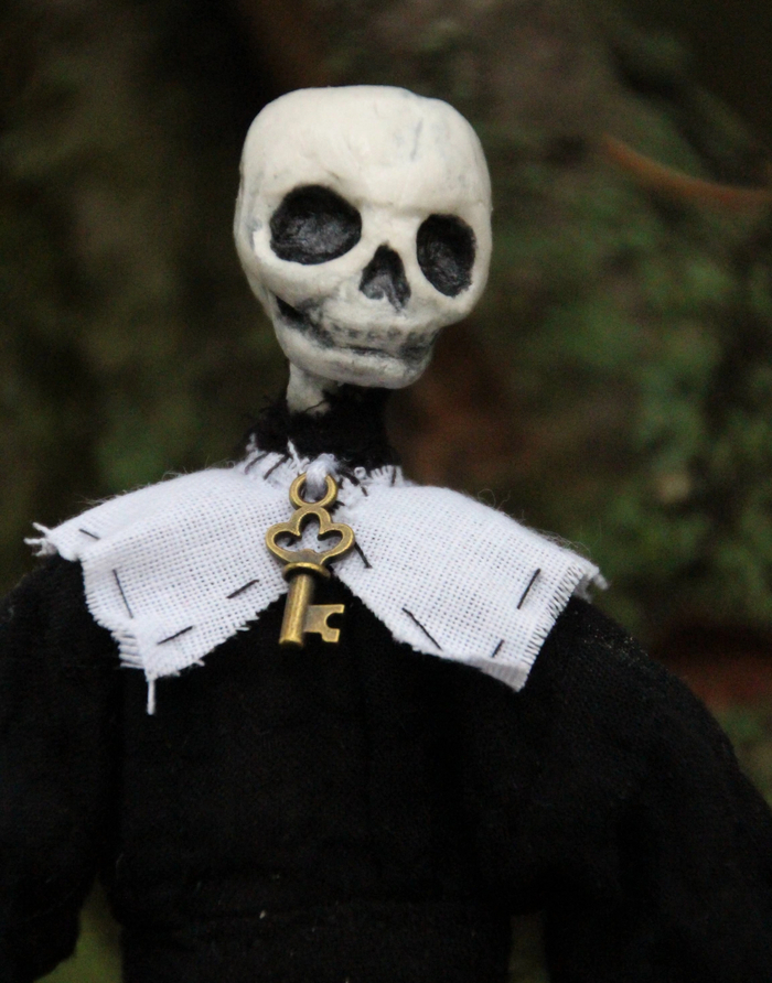 Парень в наличии. Размер 16 см.