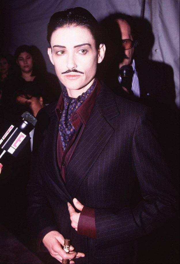 Demi Moore as Gomez Addams at a Halloween party in Hollywood, 1997 - Actors and actresses, Hollywood, Halloween, Demmy Moor