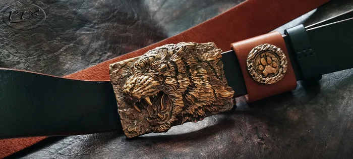 Leather belt with bronze buckle Tiger - My, Longpost, Handmade, Needlework without process, Accessories, Buckle, Belt, Style, Exclusive, Metal products, Male, Order, Casting, Tiger, Amur tiger