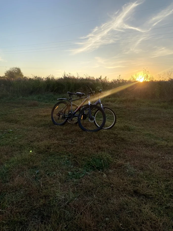 Light of the fading day - My, Sunset, The sun, Sun rays, Bike ride, Evening, Summer, A bike