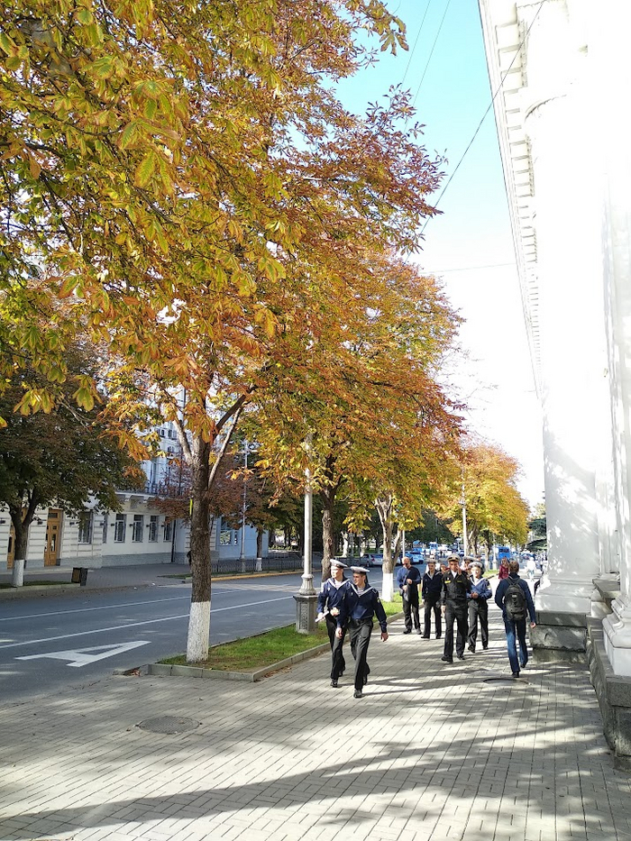 �������