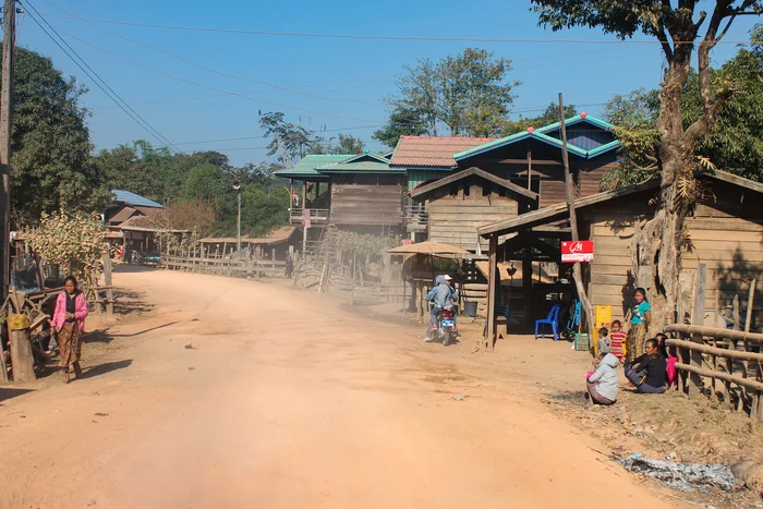 Unusual Birthday in Laos - My, Laos, Travels, Hitch-hiking, Birthday, Travelers, Village, Video, Vertical video, Longpost