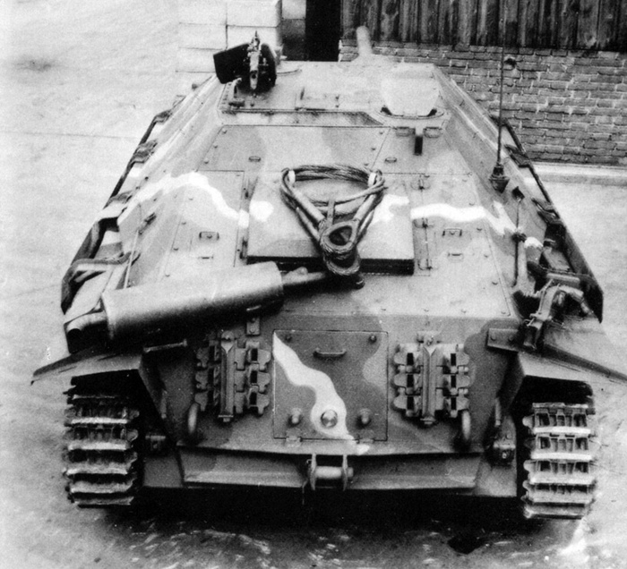  Jagdpanzer 38 starr   .