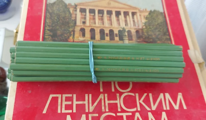 Simple pencils of the Soviet period: how they were made - Want to know everything, Informative, Manufacturing, Pencil, the USSR, Made in USSR, Production, Yandex Zen (link), Longpost, Simple pencil, Artist, Draftsmen, Technologies