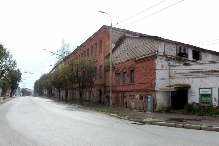 Фасад здания в 2016 году.