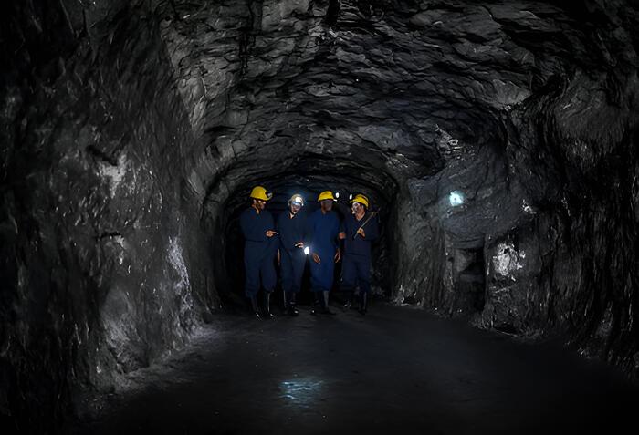 Scientists from Perm Polytechnic University explained how changes in atmospheric pressure affect the release of hazardous gases in mines - Pnipu, Mining operations, Mine, Gas, Poisoning, Meteorology, Atmospheric pressure