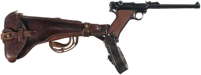 Пистолет P.08 с приставной кобурой-прикладом и барабанным магазином, вид справа