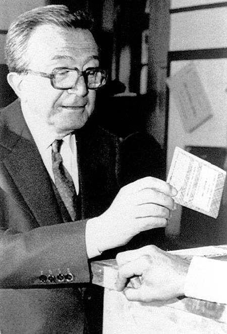  , 1990 . : Claudio Luffoli / AP , 1990 . : Claudio Luffoli