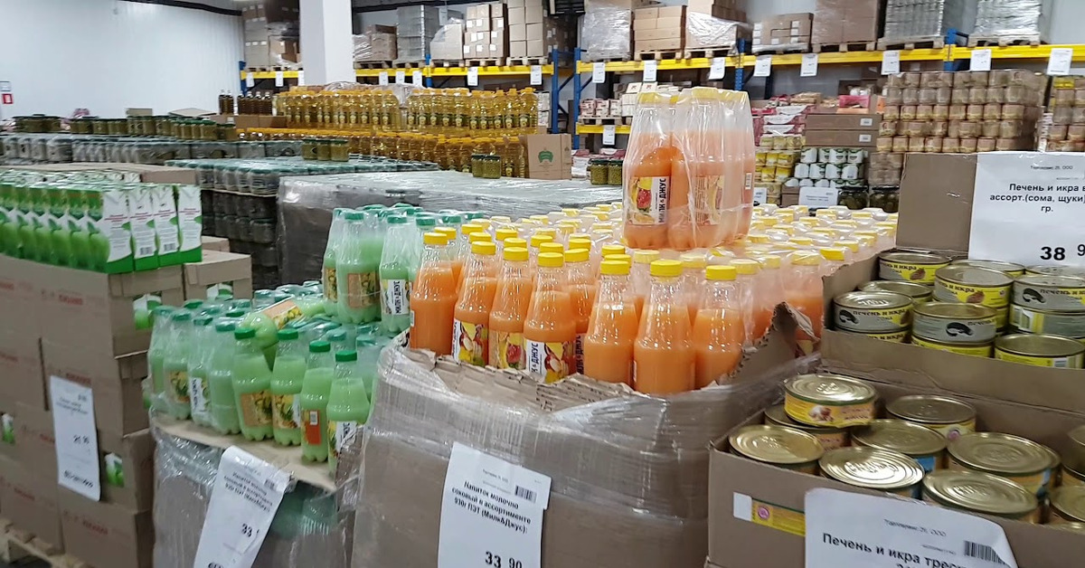 Магазин светофор в никольском. Светофор, москва, кольская улица. Продукты в светофоре. Магазин светофор в никольском. Светофор автотовары.