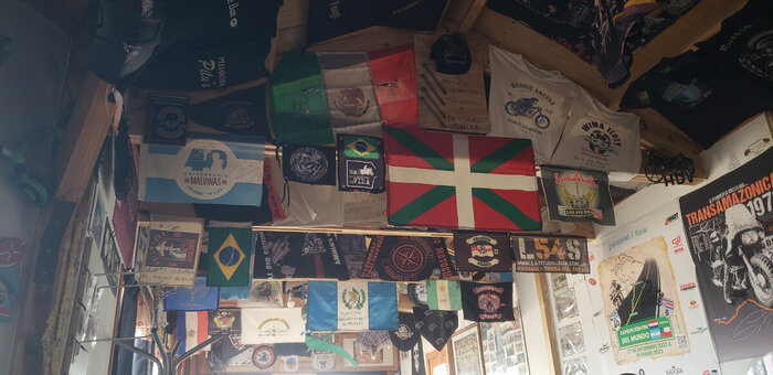 Антураж в хостеле