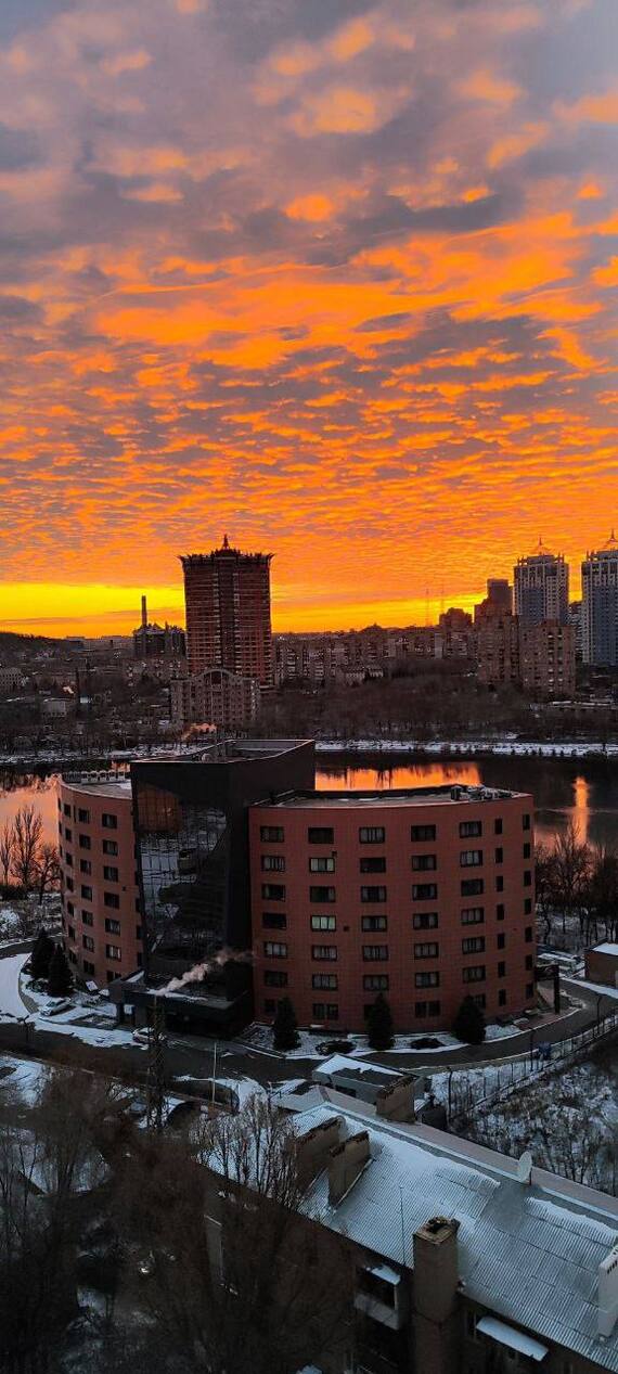 Донецкое небо в декабре - Моё, Донецк, ДНР, Небо, Закат, Солнце, Длиннопост