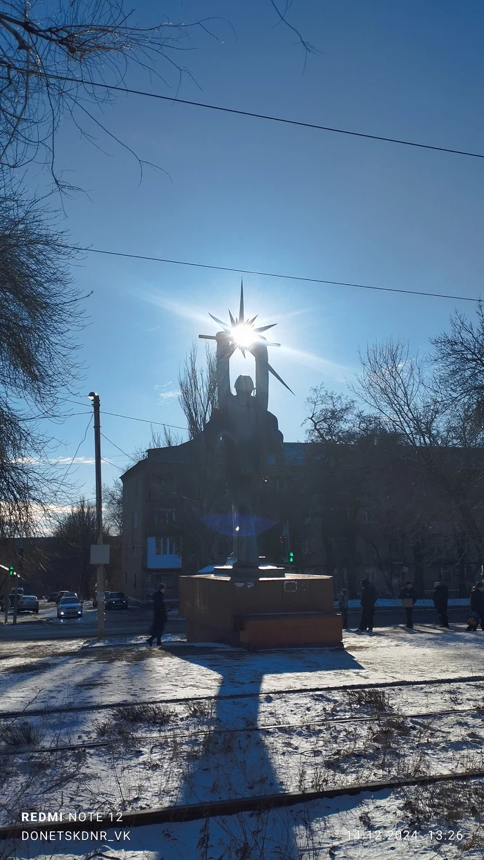 Донецкое небо в декабре - Моё, Донецк, ДНР, Небо, Закат, Солнце, Длиннопост