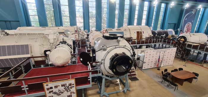 Немного другой ракурс. Интересно, а какая будет станция РОС.