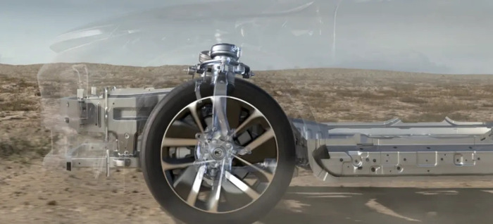 Li Auto  :   L  2025    