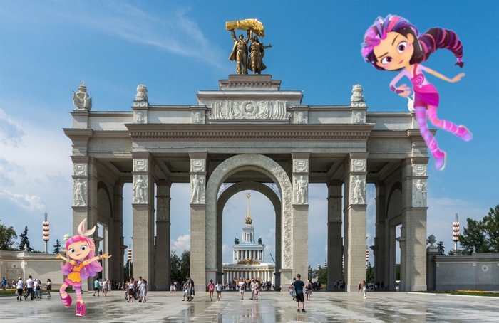 Алиса в ВДНХ А Варя летает на небе