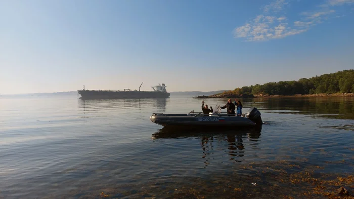 Travel diary, secret island of the Arctic - Kildin / Transfer to the island and Mogilnaya Bay - My, Abandoned, Hike, Island, Barents Sea, Kildin, Murmansk region, Longpost