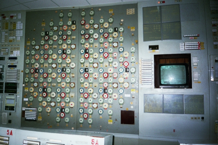 Сельсины - приборы, которые показывают положение стержней СУЗ в реакторе. Мыльница