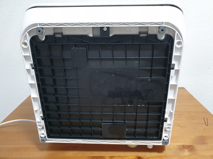 Вид снизу и тот самый единственный винт