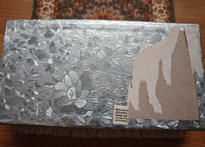 Чтоб не узнали, сколько десятилетий эта посуда лежала в доме АДМ