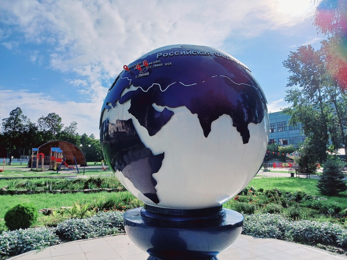 Еще есть рядом с музеем отличный парк вот с такой красотой.