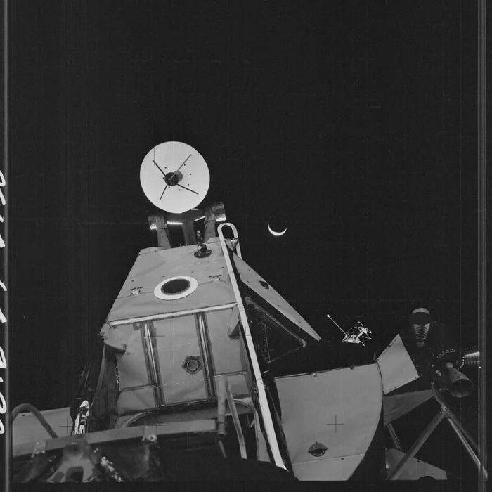 «Lunar noon» — «Лунный полдень» - Моё, Музыка, Космос, Электронная музыка, Луна, NASA, Лунный заговор, Apollo, Космонавтика, Астрофото, Видео, YouTube, Длиннопост