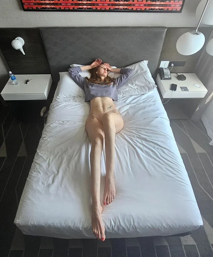 Reply to the post Hands Remember - Humor, Girls, Style and elegance, Twitter, Video, Vertical video, Reply to post, Longpost, 18+, Ekaterina Lisina, NSFW