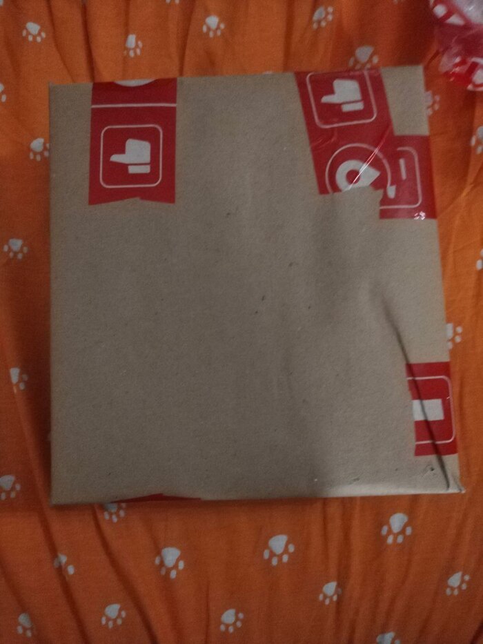 внешний вид подарка, напряжение растет