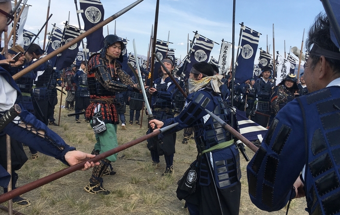 -Сегун где щиты, где щиты я тебя спрашиваю!?!?!