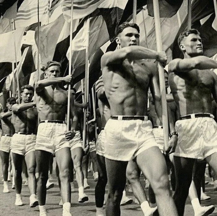 Soviet physical education teachers at a parade in Moscow, 1956 - История России, Physical Education, Parade, Repeat, Old photo, 1956, Moscow, Black and white photo, the USSR