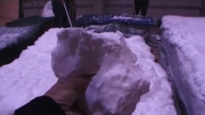 Искусственный снег из пены для бритья