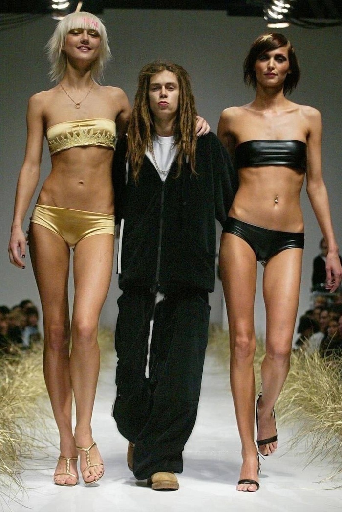   Russian Fashion Week 2003.     - 2004  ., 3  2003  , , 2000-, , , 