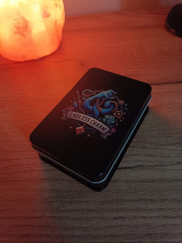 Вот в такой удобной коробочке приехали