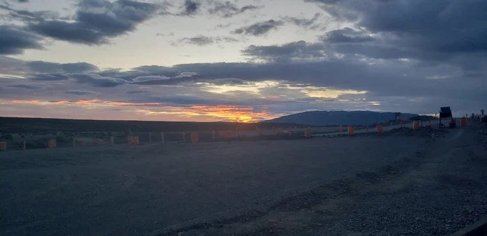 Stayed overnight near Torres del Paine - My, A bike, Travels, Bike trip, Solo travel, South America, Chile, Patagonia, Torres Del Paine, Andes, Bike ride, Cyclist, Cycling, Mountain tourism, Lake, Road, The mountains, The rocks, Longpost