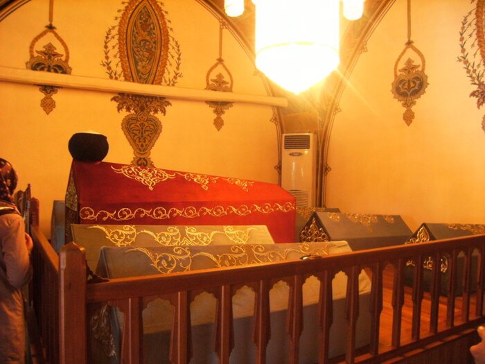       .  ,     ,       (     , )  .