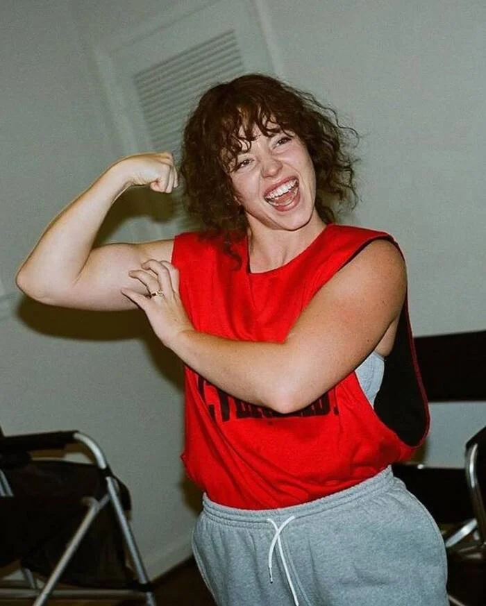 SHE RESPONDED BEAUTIFULLY TO THE HATERS Sydney Sweeney responded to the haters who condemned her for her extra pounds - Crossposting, Pikabu publish bot, Video, Longpost