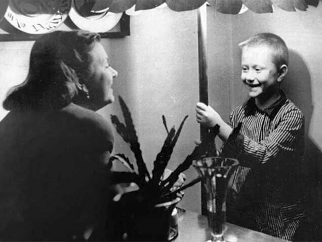 Андрей Миронов с мамой, которую он просто боготворил