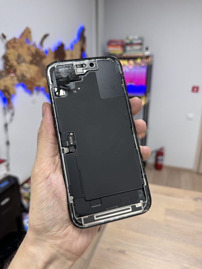 Рамка телефона Iphone 16 Plus